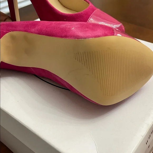 Steve Madden Fuchsia Suede Heels - Picture 4 of 4